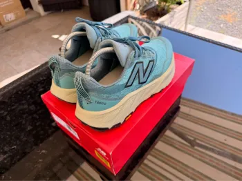 Used New Balance Fresh Foam X Hierro v9 bike — image 8 of 8