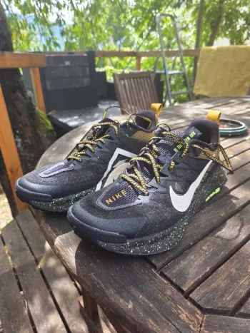 Used Nike Chaussure Homme Running Shoes