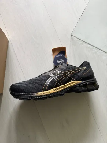 Used Asics Gel-Jadeite bike — image 2 of 5