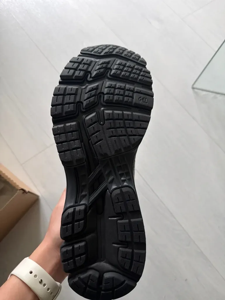 Used Asics Gel-Jadeite bike — image 5 of 5