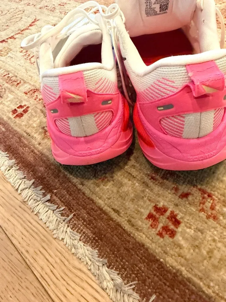 Used Nike Vomero 18 bike — image 5 of 8