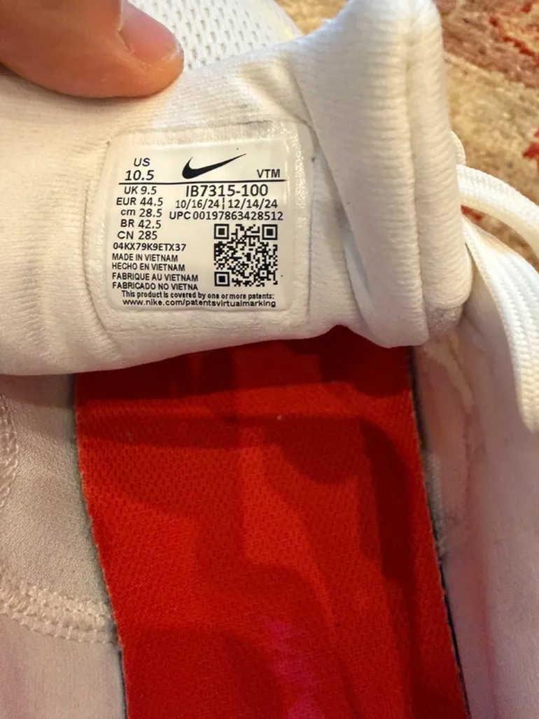 Used Nike Vomero 18 bike — image 8 of 8