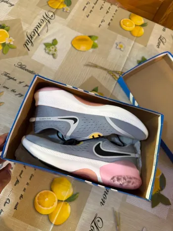 Used Nike Shoes Size 42 bike — image 8 of 9