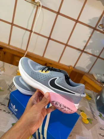 Used Nike Shoes Size 42 Running Shoes