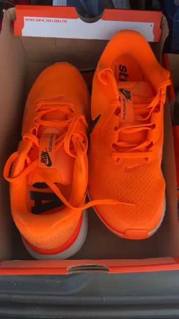 Käytetty Nike Structure 26 Running Shoes