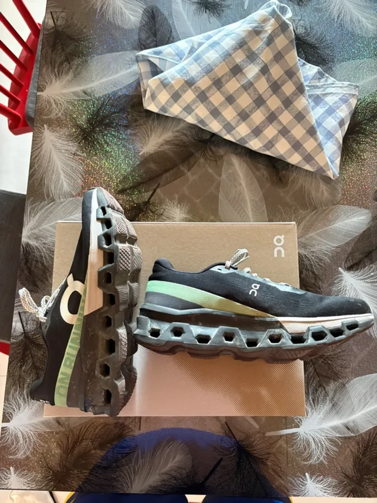 Gebrauchtes On Running Cloudmonster bike — Bild 2 von 5