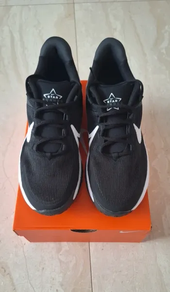 Gebrauchtes Clean Nike Running Shoes Black White Running Shoes