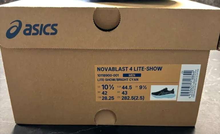Tweedehands Asics Novablast 4 Lite-Show bike — afbeelding 2 van 2