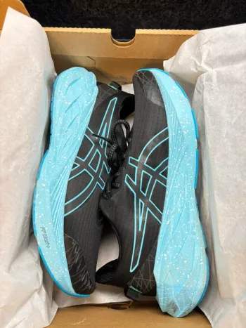 Asics Novablast 4 Lite-Show Running Shoes de segunda mano