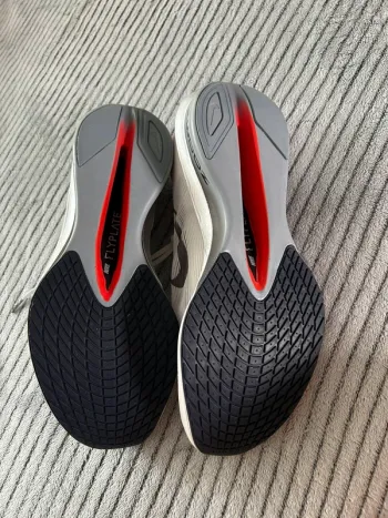 Gebrauchtes Nike ZoomX Vaporfly Next% 4 bike — Bild 2 von 4