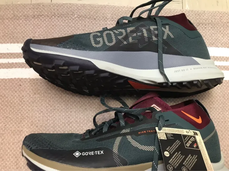 Used Nike Trail Gore-Tex bike — image 2 of 5