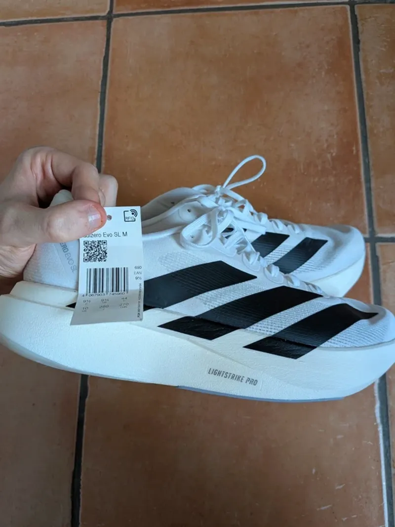 Adidas evo SL Running Shoes d'occasion