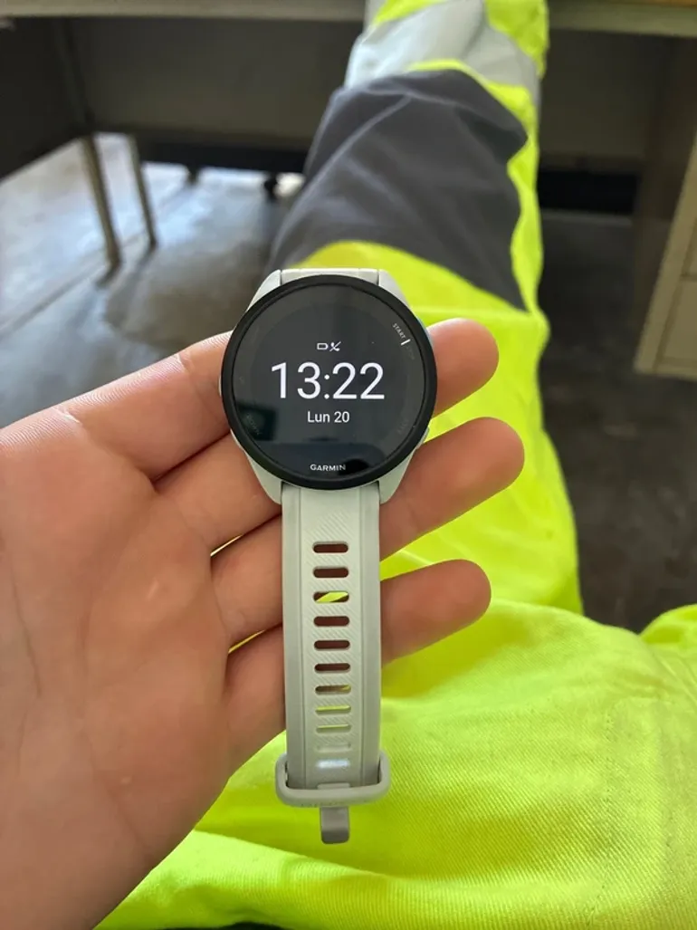 Used Garmin Forerunner 165 bike — image 2 of 7