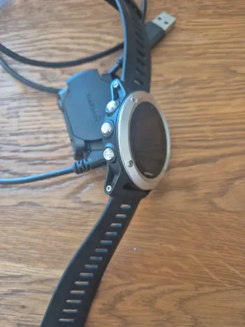 Used Garmin Fenix 3 HR bike — image 4 of 13