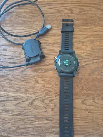 Used Garmin Fenix 3 HR bike — image 2 of 13