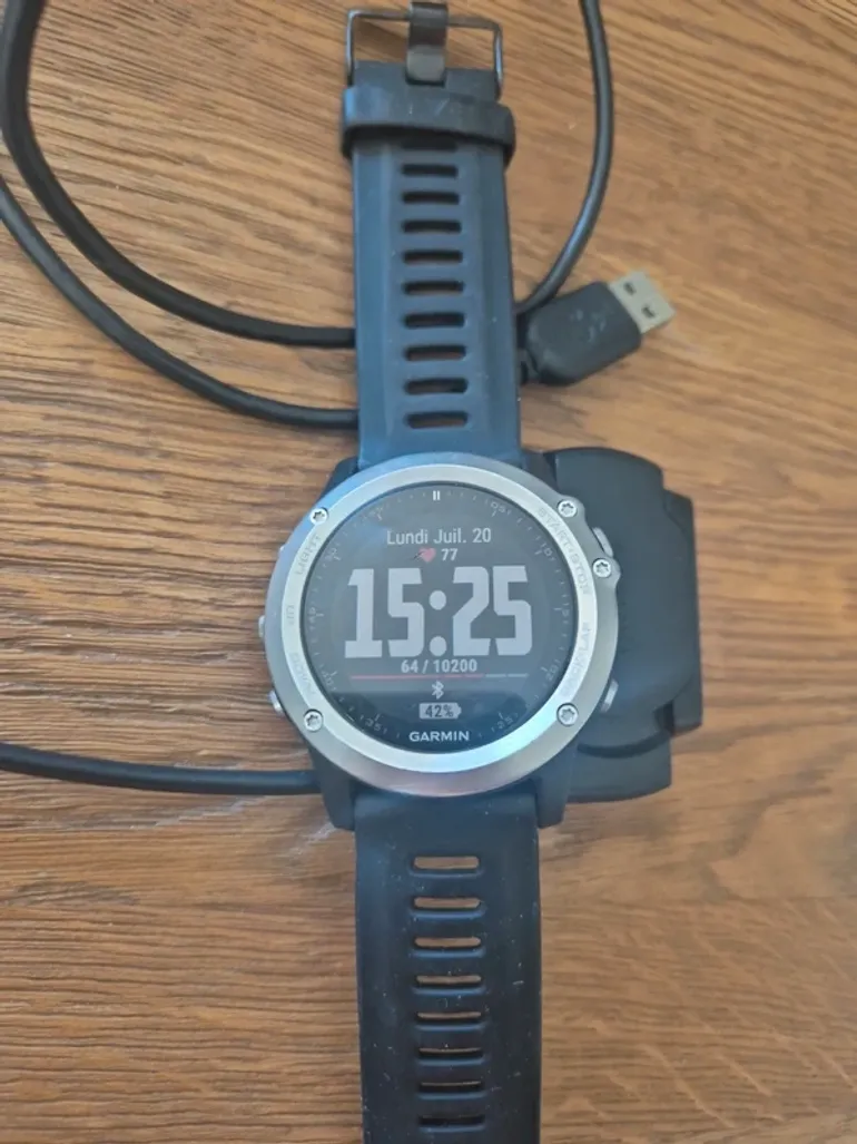 Used Garmin Fenix 3 HR bike — image 9 of 13