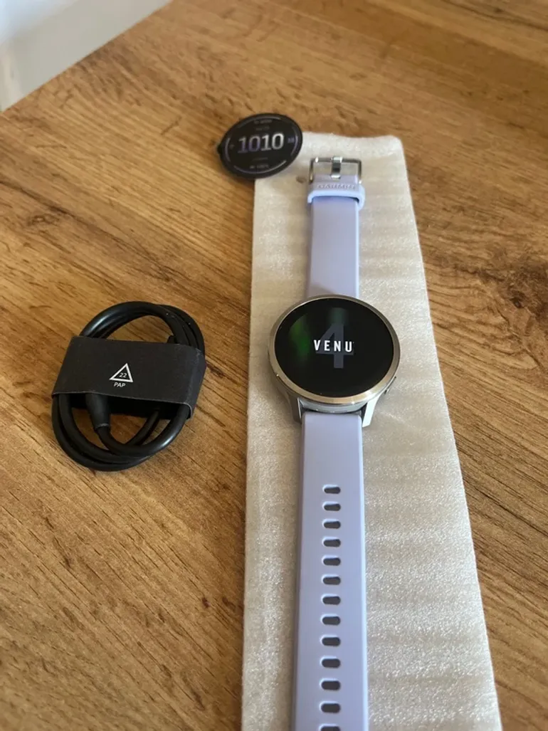 Used Garmin Venu 4 bike — image 2 of 5