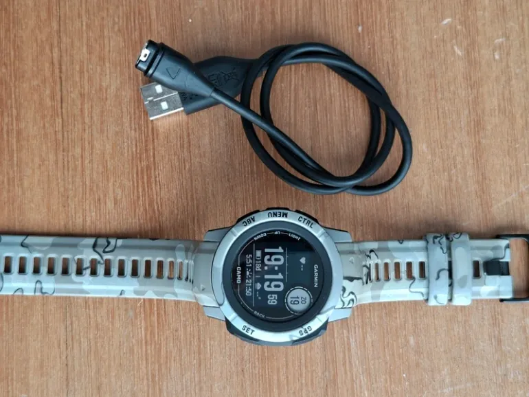 Used Garmin Instinct 2S Camo bike — image 8 of 9