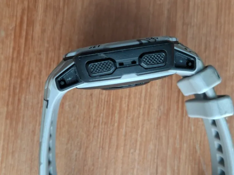 Used Garmin Instinct 2S Camo bike — image 4 of 9