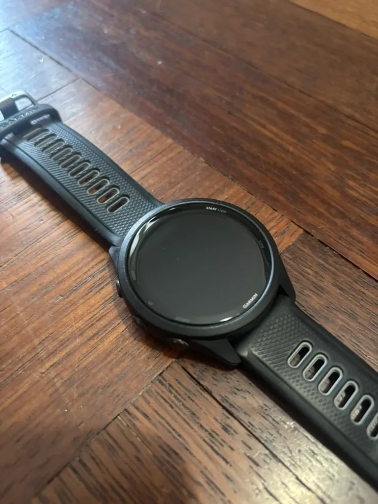 Used Garmin Forerunner 265 bike — image 2 of 4