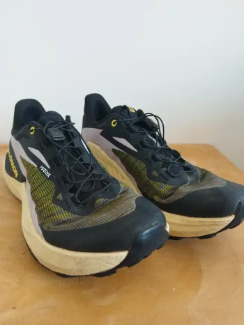 Brugt Genesis Matryx Running Shoes