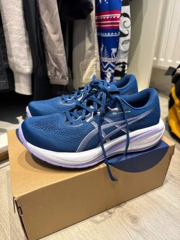 Tweedehands Asics Cumulus 28 bike — afbeelding 9 van 18