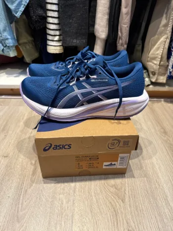 Tweedehands Asics Cumulus 28 bike — afbeelding 10 van 18