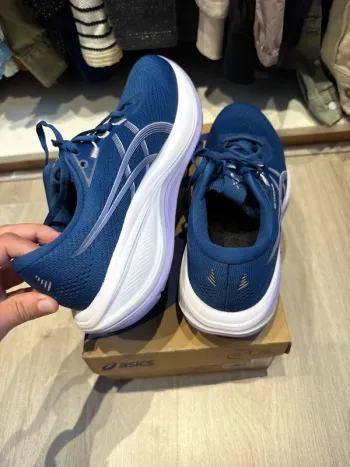 Tweedehands Asics Cumulus 28 bike — afbeelding 13 van 18