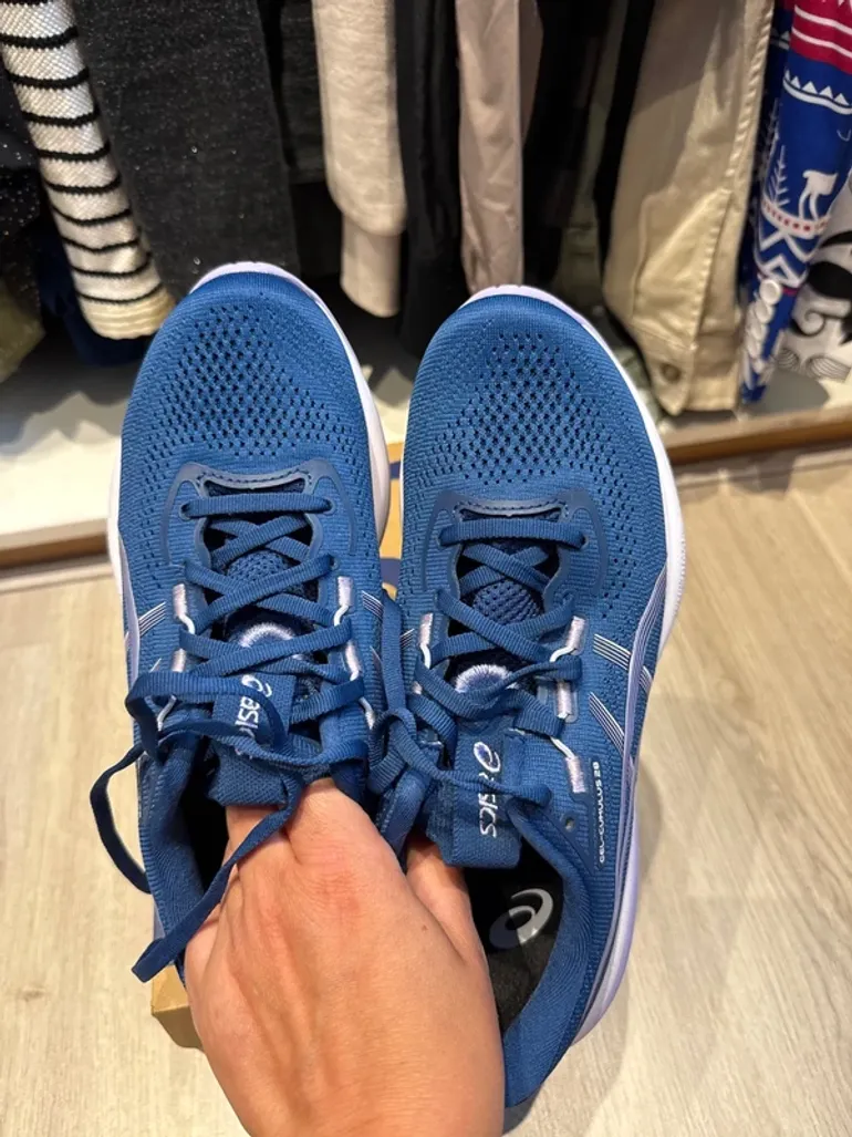 Tweedehands Asics Cumulus 28 bike — afbeelding 15 van 18
