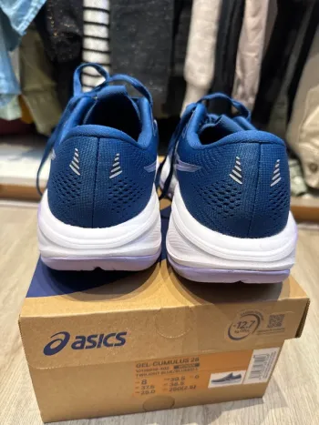 Tweedehands Asics Cumulus 28 bike — afbeelding 17 van 18