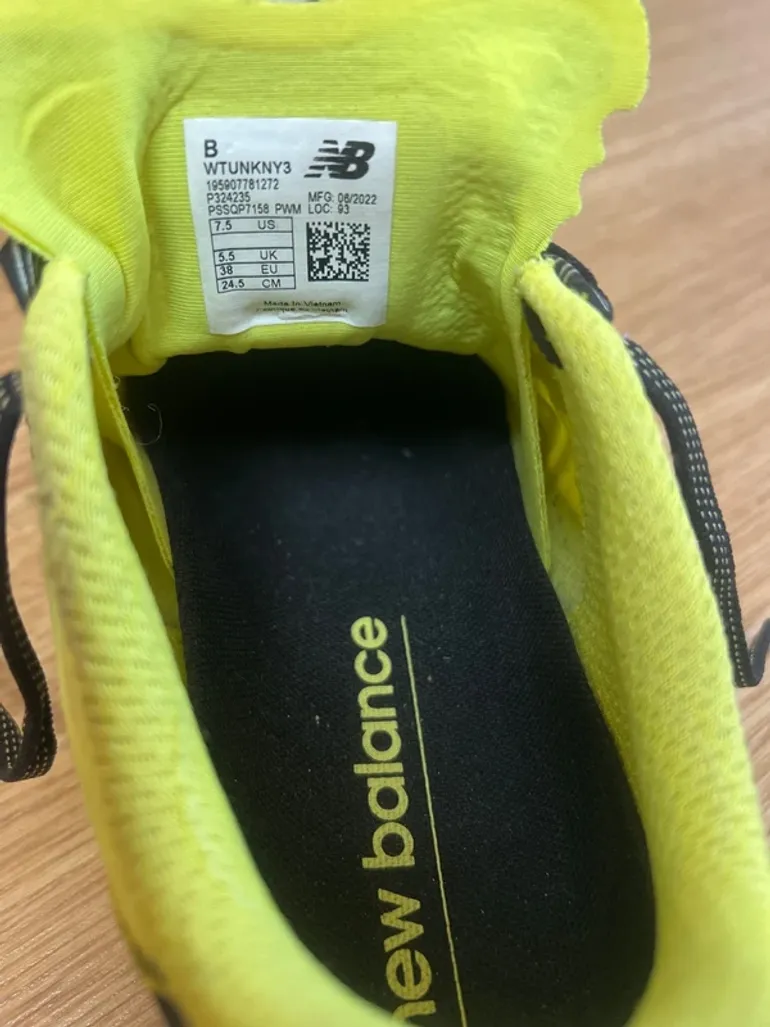 New Balance FuelCell Summit bike d'occasion — image 4 sur 5