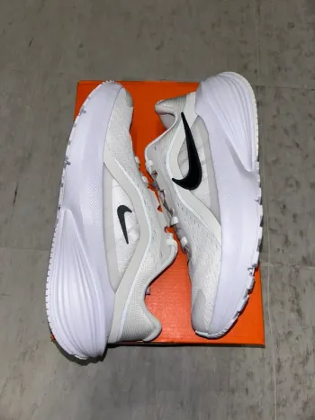 Gebrauchtes Nike Downshifter 14 Running Shoes