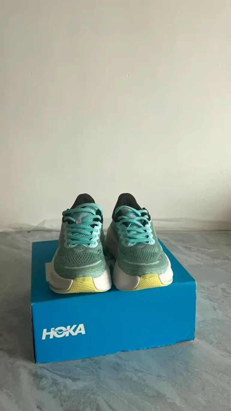 Gebrauchtes Hoka Running Shoes Size 37 bike — Bild 2 von 6