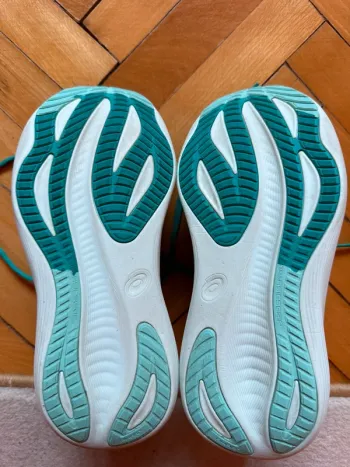 Gebrauchtes Asics GEL NIMBUS 27 bike — Bild 3 von 3
