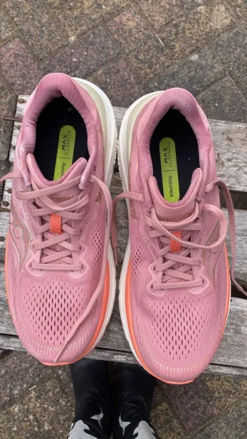 Saucony Guide 19 Running Shoes usato