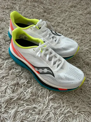 Gebrauchtes Saucony Endorphin Pro 2 Running Shoes