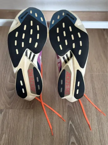 Tweedehands Adidas Adizero Adios Pro 3 bike — afbeelding 2 van 10