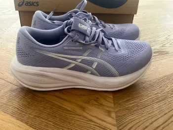 Käytetty Asics Gel Cumulus 28 bike — kuva 12 / 14