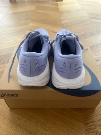 Käytetty Asics Gel Cumulus 28 bike — kuva 4 / 14