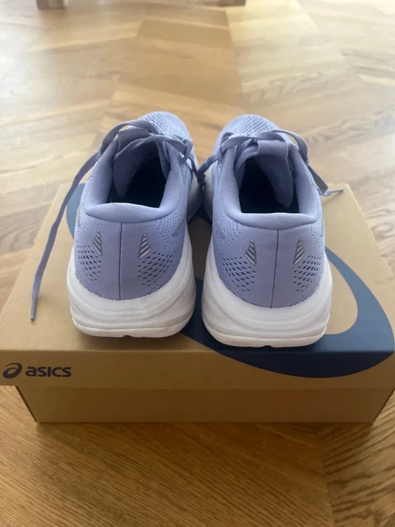 Käytetty Asics Gel Cumulus 28 bike — kuva 4 / 14