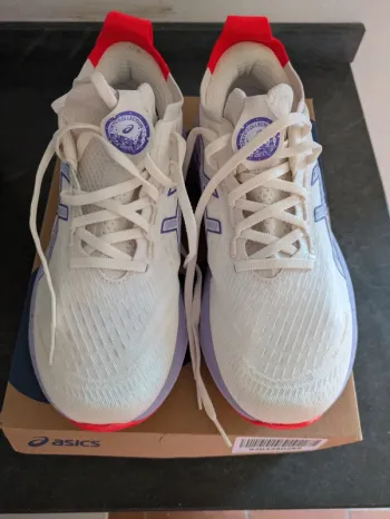 Używany Asics Gel Nimbus 27 Tokio Running Shoes