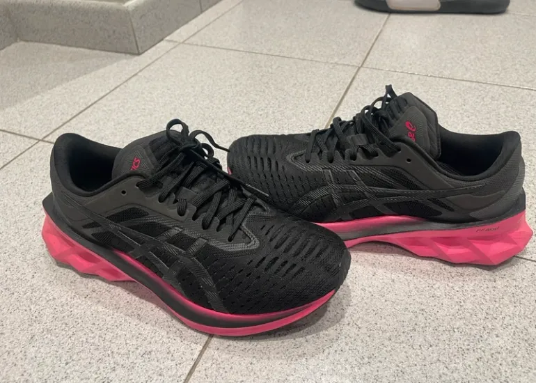 Gebrauchtes Asics Running Shoes bike — Bild 5 von 6