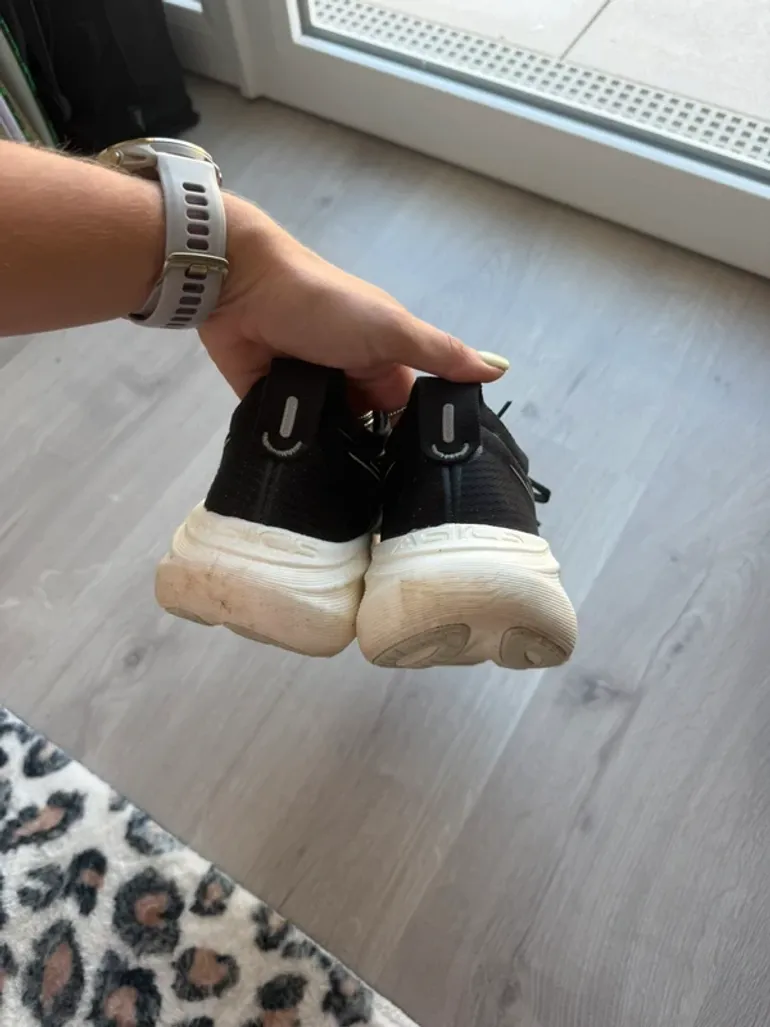 Asics Nimbus 27 bike d'occasion — image 3 sur 5