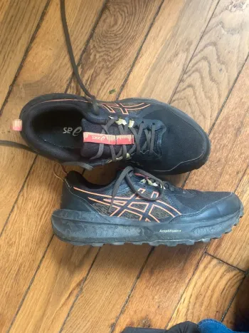 Used Asics Gel-Sonoma Running Shoes