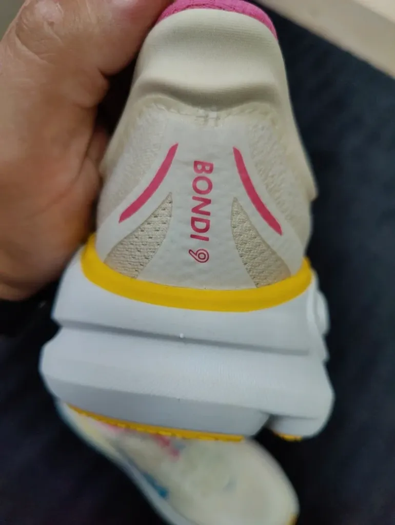 Used Hoka Bondi 9 bike — image 3 of 9
