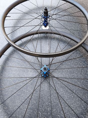 Tweedehands Industry Nine Solix XC 29" XD Blue Hub Wheels