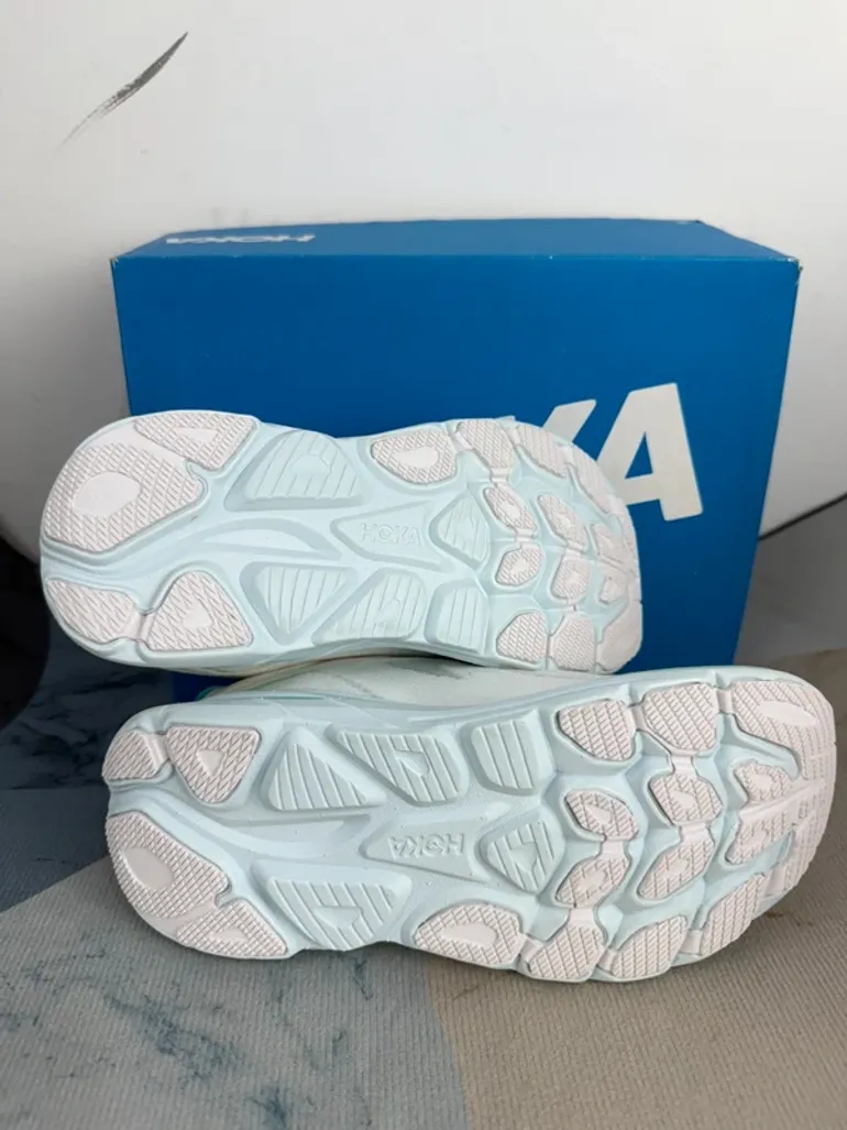 Used Hoka Running Shoes Size 39 bike — image 3 of 5