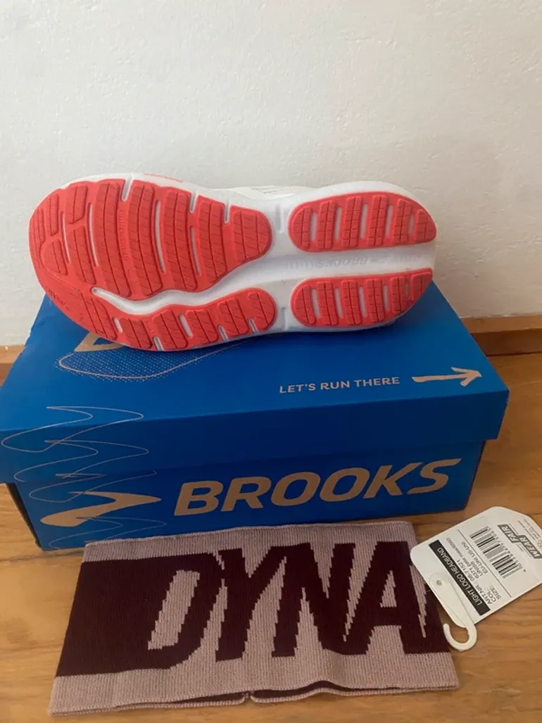 Used Brooks Ghost Max 2 bike — image 10 of 24