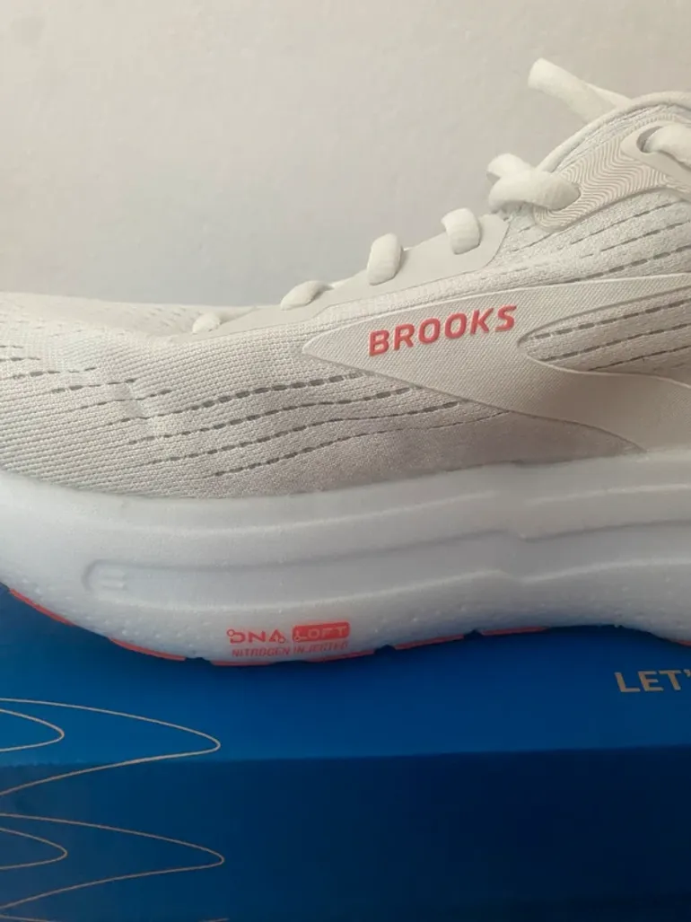 Used Brooks Ghost Max 2 bike — image 21 of 24