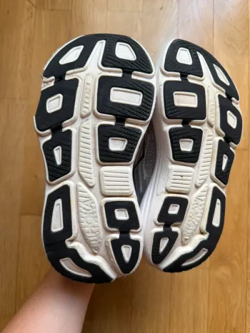Used Hoka Bondi 9 bike — image 8 of 12